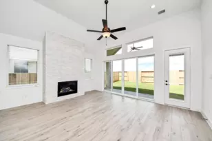 9507 Chateau Hill, Manvel, TX 77578 - Photo 5