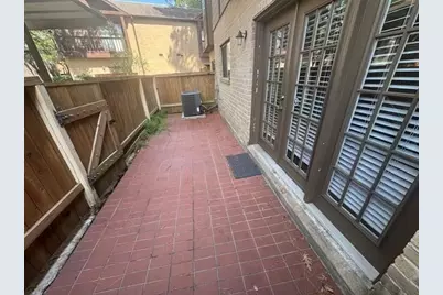 11711 Memorial Drive #563, Houston, TX 77024 - Photo 7