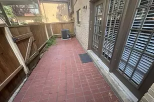 11711 Memorial Dr, Houston, TX 77024 - Photo 7