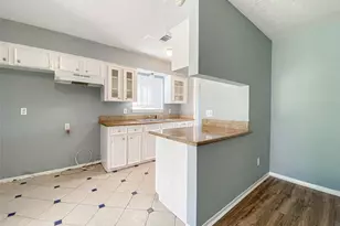 12911 Scott St, Houston, TX 77047 - Photo 9