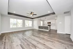 15814 Beechnut Dr, Montgomery, TX 77356 - Photo 9