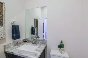 2014 McLlhenny St, Houston, TX 77004 - Photo 13