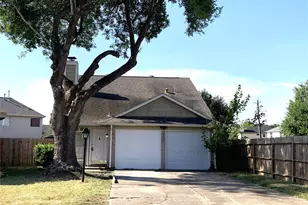2002 Greencourt Dr, Missouri City, TX 77489 - Photo 1