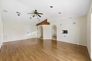 622 Seminole Dr, Kemah, TX 77565 - Photo 13