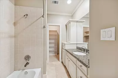 1712 McDuffie Street, Houston, TX 77019 - Photo 21