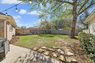 930 Ashford Pkwy, Houston, TX 77077 - Photo 29