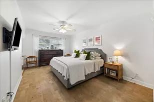 930 Ashford Pkwy, Houston, TX 77077 - Photo 17