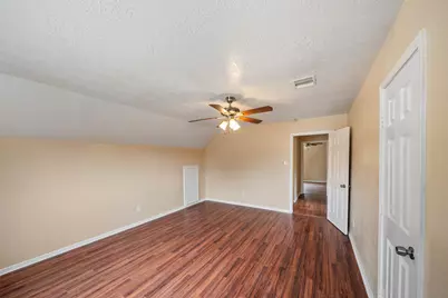 10326 Greencreek Drive, Houston, TX 77070 - Photo 11