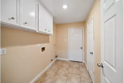 10326 Greencreek Drive, Houston, TX 77070 - Photo 25