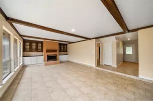 10326 Greencreek Dr, Houston, TX 77070 - Photo 5