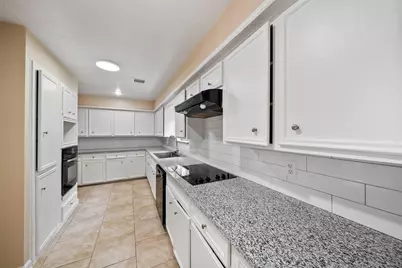 10326 Greencreek Drive, Houston, TX 77070 - Photo 7