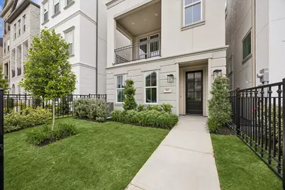3707 Somerset York Lane, Houston, TX 77055 - Photo 1