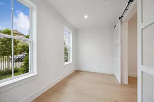 3707 Somerset York Ln, Houston, TX 77055 - Photo 7