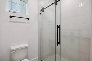 3707 Somerset York Ln, Houston, TX 77055 - Photo 11