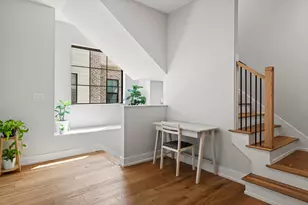 733 E 10th 1/2 St, Houston, TX 77008 - Photo 17