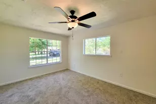 6 Sowell Ln, Huntsville, TX 77320 - Photo 13