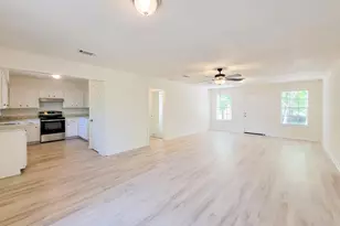 6 Sowell Ln, Huntsville, TX 77320 - Photo 7