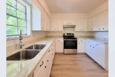 6 Sowell Lane, Huntsville, TX 77320 - Photo 11