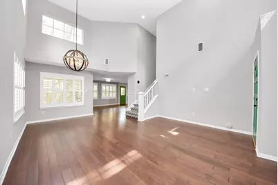 34 E Gaslight Place, The Woodlands, TX 77382 - Photo 5