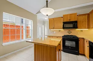 2040 Glencove Dr, Seabrook, TX 77586 - Photo 7