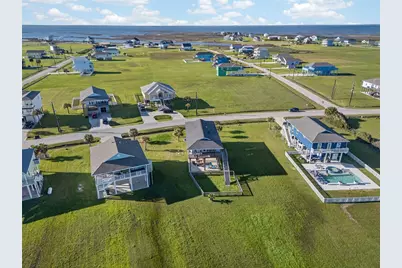 18607 Warrior Road, Galveston, TX 77554 - Photo 39