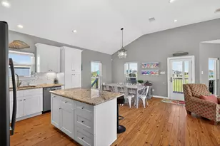 18607 Warrior Rd, Galveston, TX 77554 - Photo 13