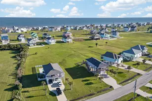 18607 Warrior Rd, Galveston, TX 77554 - Photo 41