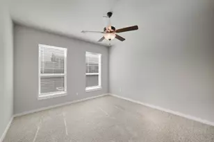 9709 Grosbeak Ln, Magnolia, TX 77354 - Photo 15