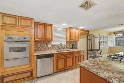 3726 Royal Manor Drive, Houston, TX 77082 - Photo 11