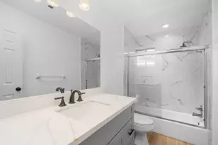 8826 Langdon Ln, Houston, TX 77036 - Photo 7