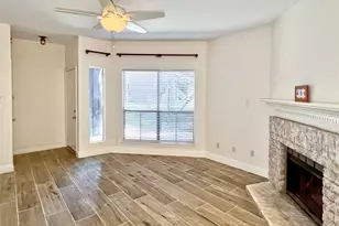 3130 SW Walnut Bend Ln, Houston, TX 77042 - Photo 7