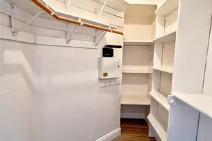3130 SW Walnut Bend Ln, Houston, TX 77042 - Photo 27