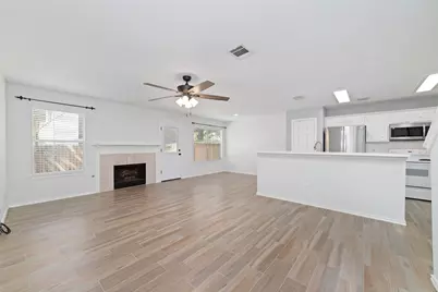 118 Anise Tree Place, The Woodlands, TX 77382 - Photo 5