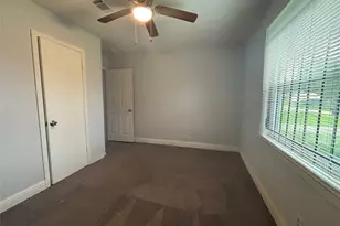 6210 Annunciation St, Houston, TX 77016 - Photo 9