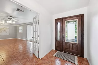 3875 Kenwood Drive, Beaumont, TX 77706 - Photo 5