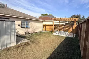 3359 Strong Winds Dr, Houston, TX 77014 - Photo 11