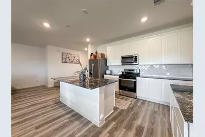 8706 Marlow Drive, Texas City, TX 77591 - Photo 9