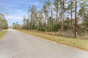 15104 Forest Ln, Conroe, TX 77306 - Photo 11