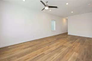 2616 McHenry Lndg Ln, Houston, TX 77051 - Photo 9