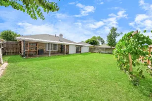 7410 La Pl Dr, Houston, TX 77083 - Photo 37