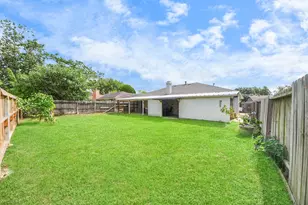 7410 La Pl Dr, Houston, TX 77083 - Photo 33