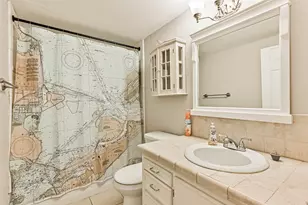 2425 51st St, Galveston, TX 77551 - Photo 37