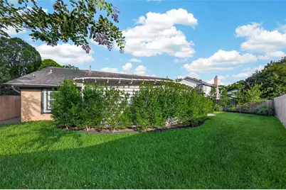2119 Braesmeadow Lane, Sugar Land, TX 77479 - Photo 39
