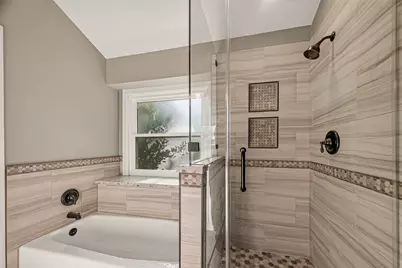 2119 Braesmeadow Lane, Sugar Land, TX 77479 - Photo 33