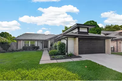 2119 Braesmeadow Lane, Sugar Land, TX 77479 - Photo 3