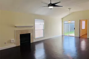 15330 Riverside Grove Dr, Houston, TX 77083 - Photo 3