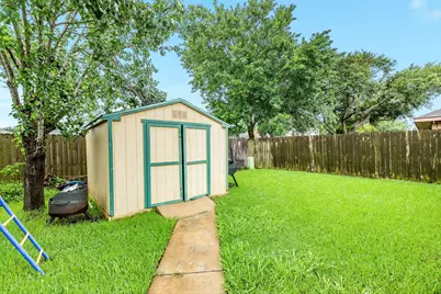 108 Coffee Lane, Lake Jackson, TX 77566 - Photo 27