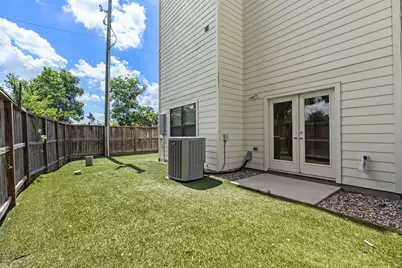 650 Westcross Street #42, Houston, TX 77018 - Photo 25