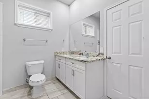 1505 Hussion St, Houston, TX 77003 - Photo 25