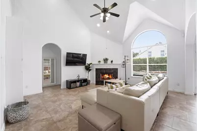 115 S Rocky Point Circle, The Woodlands, TX 77389 - Photo 9